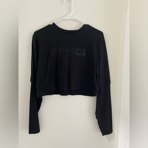Alphalete black long sleeve cropped tee